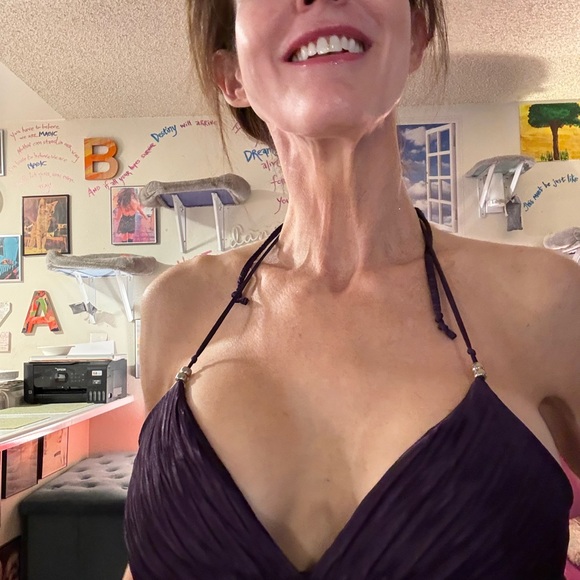 Elegant Purple Satin Halter dress - Picture 3 of 8